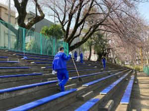 市民球場3塁側スタンドの写真