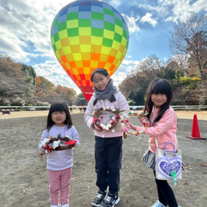 リース作りの様子