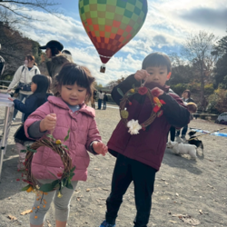 リース作りの様子