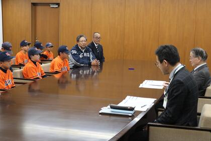 チームの成績について語る