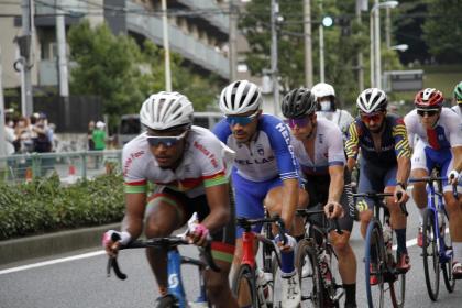 男子自転車ロードレース写真