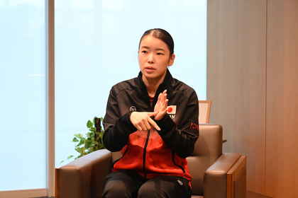 佐藤選手インタビューの様子あああ