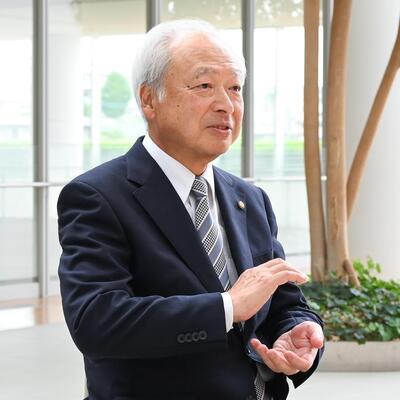 町田地区保護司会　会長　木目田　賢市さんの写真