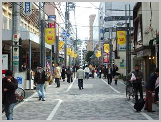 モール整備された道路の画像