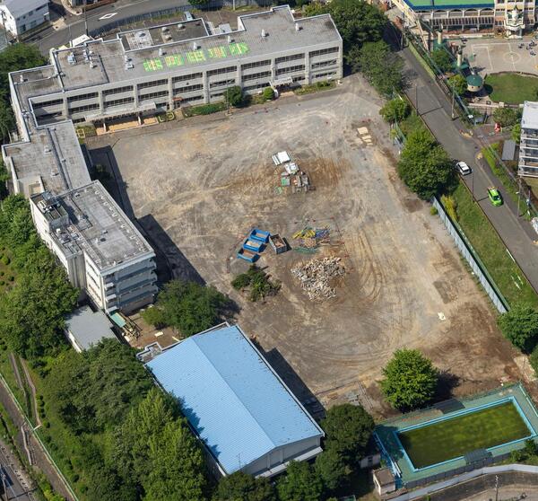 2025年5月の本町田ひなた小学校航空写真