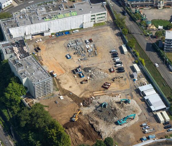 2025年8月の本町田ひなた小学校航空写真