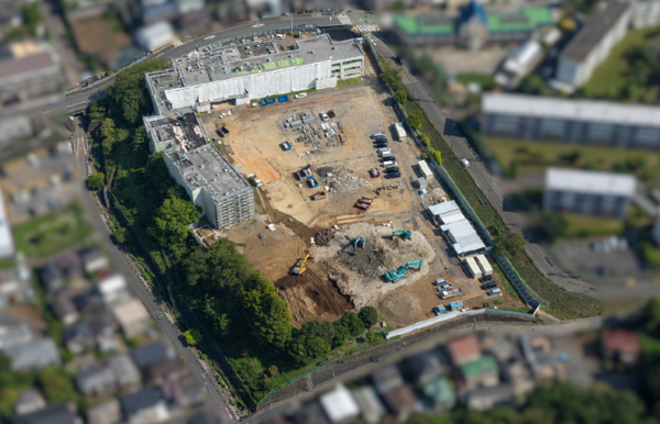 2025年8月の本町田ひなた小学校航空写真