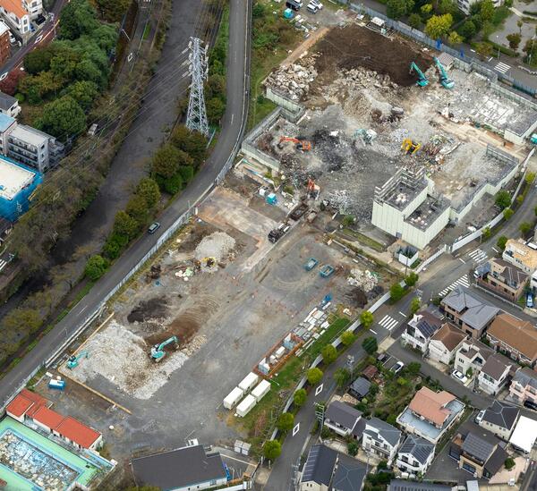 2025年10月の成瀬小学校航空写真