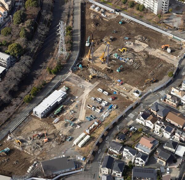 2025年12月の成瀬小学校航空写真