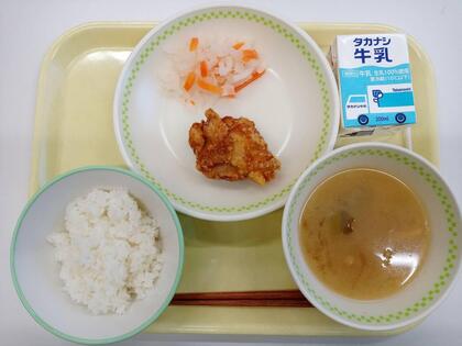 給食