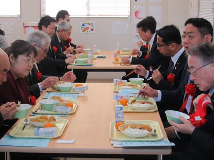 試食会の様子3