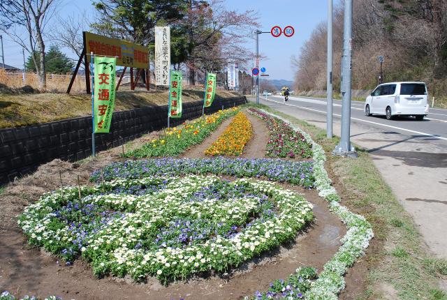 完成した町田市章入り花壇