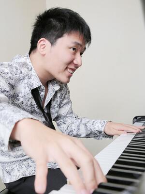 小柳拓人氏画像