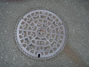 マンホール蓋（旧テーパー）の写真