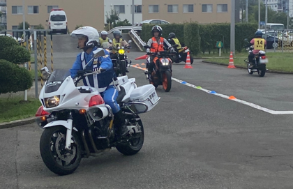 二輪車コースの走行