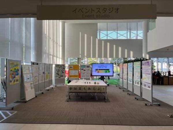 2023年度に実施したイベントスタジオでの展示の様子
