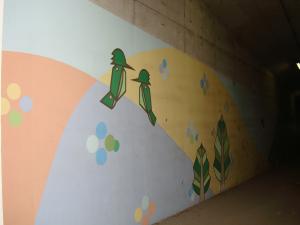 トンネル内壁画