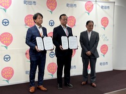 定例記者会見の写真