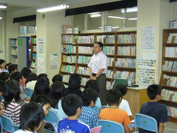 市長による金井小学校社会科授業の画像